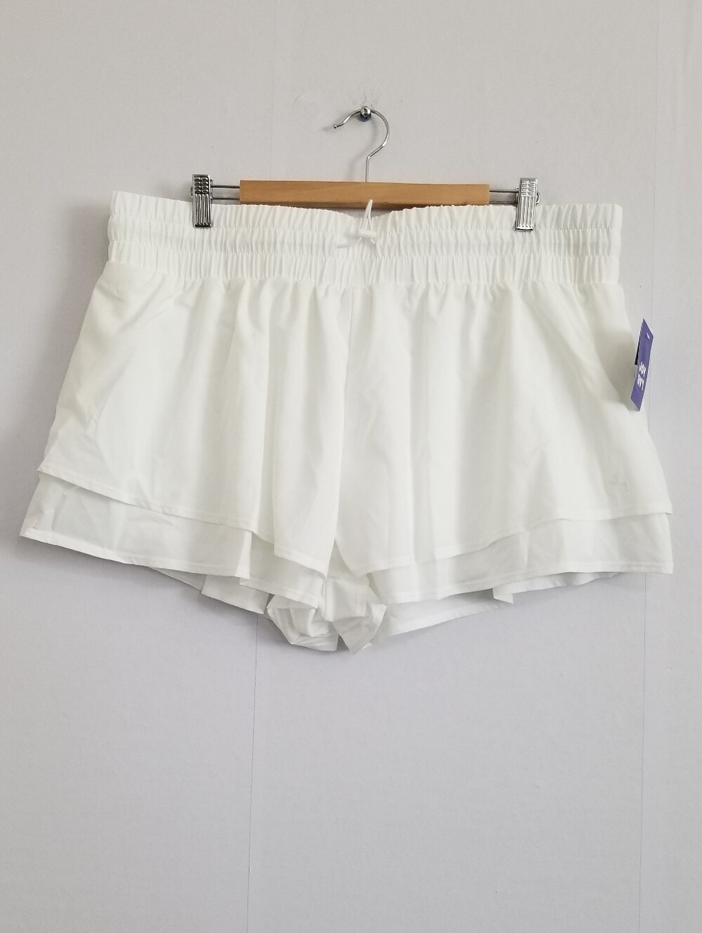 NWT Joylab White High Rise Active Shorts Size XXL